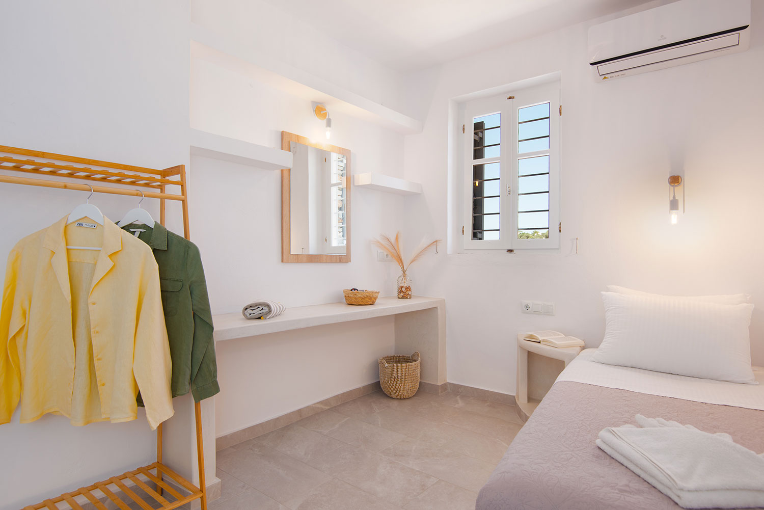 Δεύτερο υπνοδωμάτιο σε παραδοσιακή κατοικία στον Αρτεμώνα Σίφνου